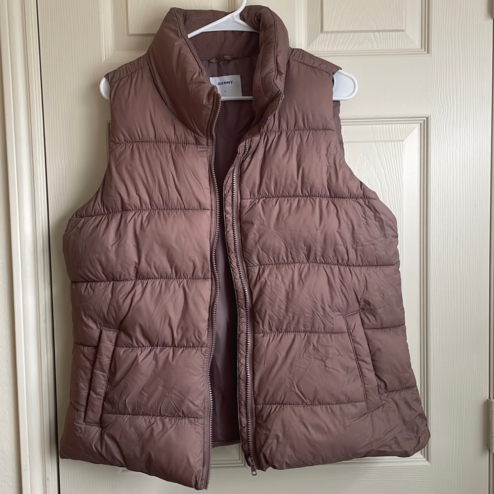 Old Navy Puffer Vest